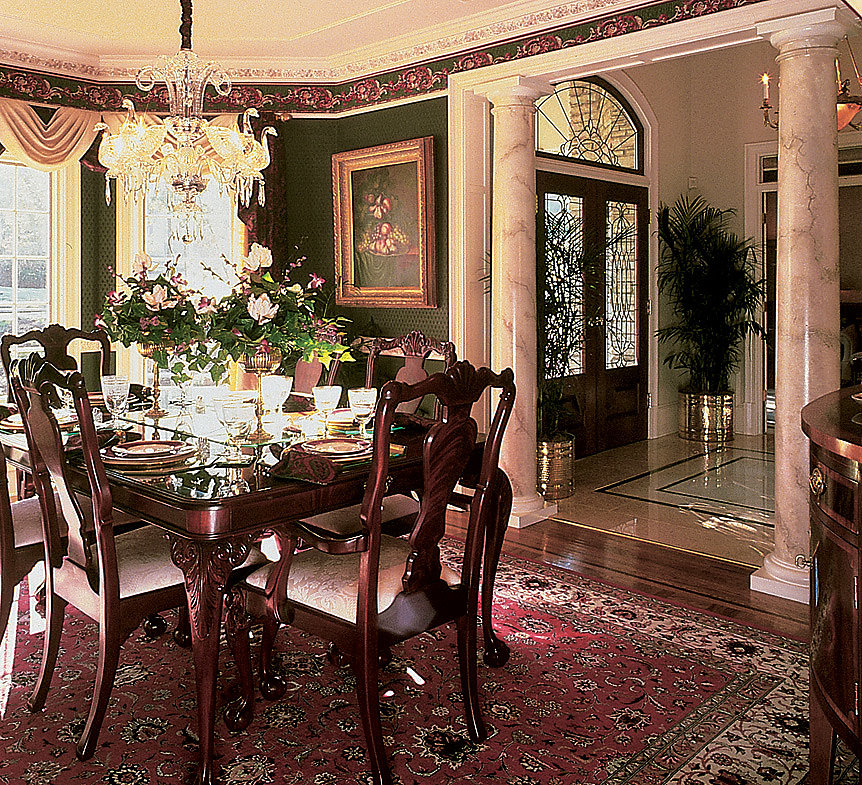 Faux Marble Tuscan Wood Columns in Dining Room